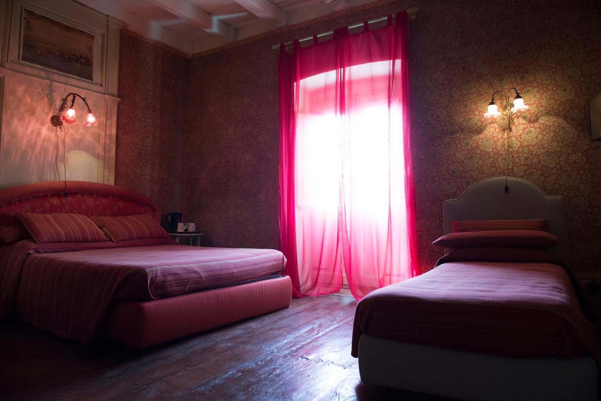 Triple Room,1086237970:JPEG